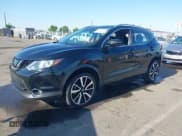 ✅ 2018 Nissan Rogue S • VIN: JN1BJ1CP3JW196022 • Lot: 42587752. Listed on IAAI with 77,639 mi. Free auction sales archive from the USA and detailed vehicle history report at DreamBid. Image 2.