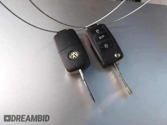 ✅ 2013 Volkswagen Passat SE • VIN: 1VWBN7A37DC126398 • Лот: 43285640. Опубликован ранее на IAAI с пробегом 161 330 миль. Бесплатный доступ к архиву аукционных продаж из США и подробный отчёт об истории автомобиля на DreamBid. Изображение 11.