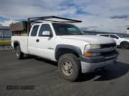 ✅ 2002 Chevrolet Silverado 2500HD • VIN: 1GCHK29U22E132147 • Lot: 91255045. Wystawiony na Copart z przebiegiem Nie podano. Bezpłatny archiwum sprzedaży aukcyjnych z USA i szczegółowy raport historii pojazdu na DreamBid. Zdjęcie 4.
