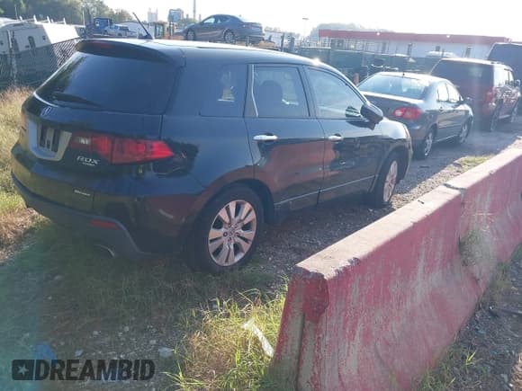 ✅ 2011 Acura RDX Technology • VIN: 5J8TB1H58BA002980 • Lot: 43230945. Wystawiony na IAAI z przebiegiem 199 803 mil. Bezpłatny archiwum sprzedaży aukcyjnych z USA i szczegółowy raport historii pojazdu na DreamBid. Zdjęcie 4.