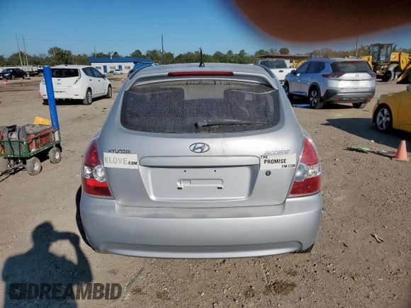 ✅ 2010 Hyundai Accent GS • VIN: KMHCM3AC8AU169457 • Lot: 90722865. Listed on Copart with 52,276 mi. Free auction sales archive from the USA and detailed vehicle history report at DreamBid. Image 6.
