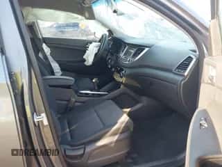 ✅ 2017 Hyundai Tucson SE Plus • VIN: KM8J33A46HU473769 • Лот: 43371209. Размещён на IAAI с пробегом Не указан миль. Получите бесплатный доступ к архиву аукционных продаж из США и посмотрите подробный отчёт об истории автомобиля на DreamBid. Изображение 5.