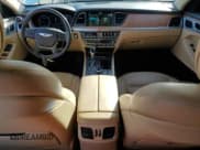 ✅ 2015 Hyundai Genesis 3.8L • VIN: KMHGN4JE2FU071599 • Lot: 46495095. Wystawiony na Copart z przebiegiem 92 581 mil. Bezpłatny archiwum sprzedaży aukcyjnych z USA i szczegółowy raport historii pojazdu na DreamBid. Zdjęcie 8.