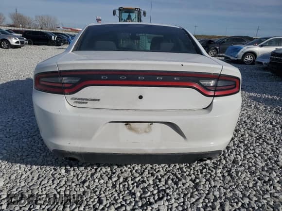 ✅ 2017 Dodge Charger Police • VIN: 2C3CDXKT0HH564096 • Lot: 84932215. Wystawiony na Copart z przebiegiem 104 243 mil. Bezpłatny archiwum sprzedaży aukcyjnych z USA i szczegółowy raport historii pojazdu na DreamBid. Zdjęcie 6.
