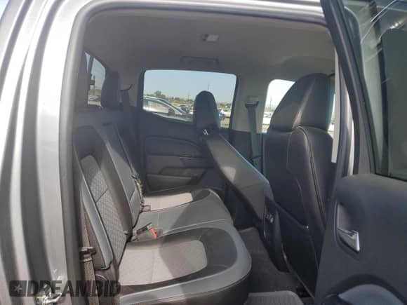 2020 Chevrolet Colorado 2WD Z71 z VIN 1GCGSDEN8L1226905, wystawiony jako Copart lot #63519215 z przebiegiem 71 209 mil mil oraz Szkoda całkowita • Salvage title. Historia ofert i sprzedaży dostępna na DreamBid. Obrazek 10.