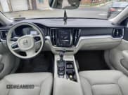 ✅ 2020 Volvo S60 Momentum • VIN: 7JRA22TK4LG031854 • Lot: 92740605. Listed on Copart with 57,261 mi. Free auction sales archive from the USA and detailed vehicle history report at DreamBid. Image 9.