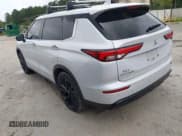 ✅ 2022 Mitsubishi Outlander SE • VIN: JA4J4UA88NZ070802 • Lot: 42962978. Listed on IAAI with 71,037 mi. Free auction sales archive from the USA and detailed vehicle history report at DreamBid. Image 3.