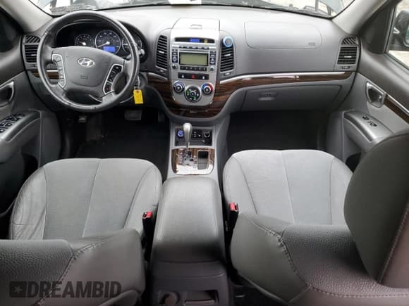 ✅ 2011 Hyundai Santa Fe Limited • VIN: 5XYZHDAG4BG050173 • Lot: 85922354. Listed on Copart with 146,699 mi. Free auction sales archive from the USA and detailed vehicle history report at DreamBid. Image 8.