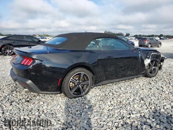 ✅ 2024 Ford Mustang EcoBoost Premium • VIN: 1FAGP8UH8R5123334 • Lot: 89544595. Listed on Copart with 34,976 mi. Free auction sales archive from the USA and detailed vehicle history report at DreamBid. Image 3.