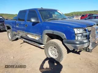 2003 Chevrolet Silverado 1500HD LS with VIN 1GCGK13U83F235731, listed as a IAAI auction lot 43594724 with Not provided miles and . Bid and sale history available at DreamBid. Image 1.