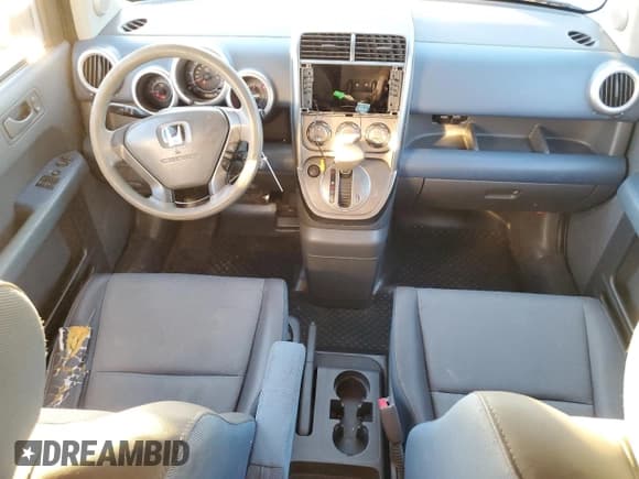 ✅ 2003 Honda Element EX • VIN: 5J6YH28523L027432 • Lot: 93004665. Listed on Copart with 268,415 mi. Free auction sales archive from the USA and detailed vehicle history report at DreamBid. Image 8.