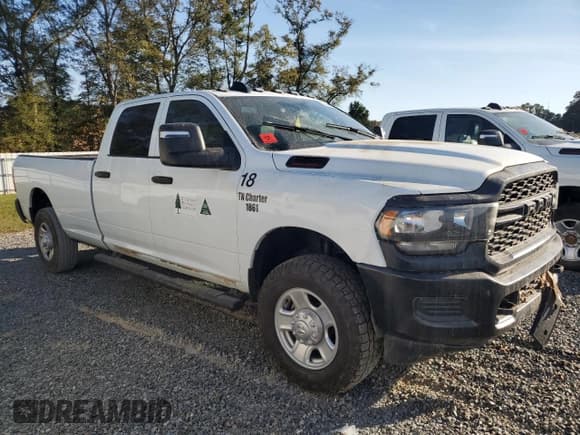 ✅ 2024 Ram 3500 Tradesman • VIN: 3C63R3GJ6RG242519 • Лот: 74437954. Опубликован ранее на Copart с пробегом Не указан. Бесплатный доступ к архиву аукционных продаж из США и подробный отчёт об истории автомобиля на DreamBid. Изображение 4.