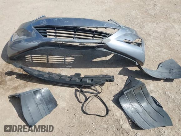 ✅ 2014 Hyundai Elantra SE • VIN: 5NPDH4AE0EH468008 • Lot: 43308194. Listed on IAAI with 105,605 mi. Free auction sales archive from the USA and detailed vehicle history report at DreamBid. Image 12.