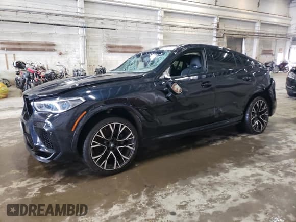 ✅ 2021 BMW X6 M • VIN: 5YMCY0C09M9F34157 • Лот: 45501324. Опубликован ранее на Copart с пробегом Не указан. Бесплатный доступ к архиву аукционных продаж из США и подробный отчёт об истории автомобиля на DreamBid. Изображение 1.