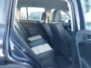 ✅ 2016 Volkswagen Tiguan S • VIN: WVGAV7AX0GW575065 • Лот: 43618200. Опубликован ранее на IAAI с пробегом 107 087 миль. Бесплатный доступ к архиву аукционных продаж из США и подробный отчёт об истории автомобиля на DreamBid. Изображение 8.