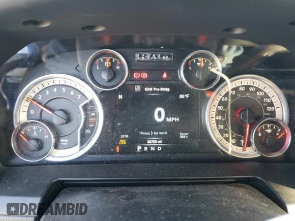 ✅ 2016 Ram 1500 Laramie • VIN: 1C6RR7JT8GS110329 • Lot: 84572215. Listed on Copart with 86,765 mi. Free auction sales archive from the USA and detailed vehicle history report at DreamBid. Image 9.