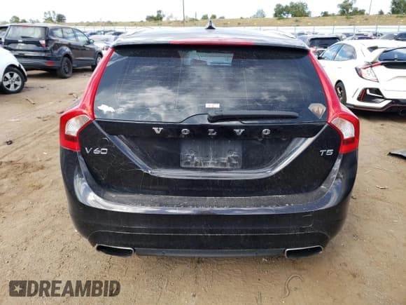 ✅ 2015 Volvo V60 T5 Drive-E Premier • VIN: YV140MEK9F1245251 • Lot: 71256553. Listed on Copart with 77,815 mi. Free auction sales archive from the USA and detailed vehicle history report at DreamBid. Image 6.