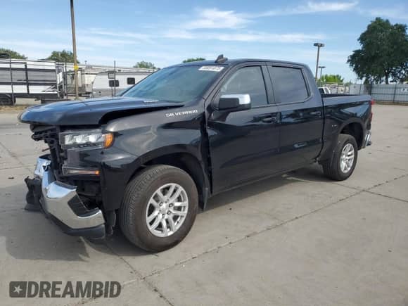 2020 Chevrolet Silverado 1500 LT с VIN 3GCPWCET6LG235021, выставлен на аукционе Copart как лот 55091875 с пробегом 73 594 миль миль и Списание • Salvage title. История ставок и продаж доступна на DreamBid. Изображение 1.