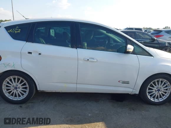 ✅ 2014 Ford C-Max SEL • VIN: 1FADP5CU1EL518655 • Lot: 43358590. Wystawiony na IAAI z przebiegiem 149 203 mil. Bezpłatny archiwum sprzedaży aukcyjnych z USA i szczegółowy raport historii pojazdu na DreamBid. Zdjęcie 13.