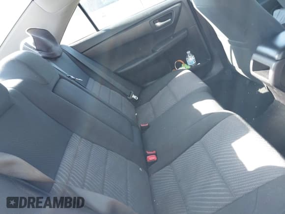 ✅ 2016 Toyota Camry LE • VIN: 4T4BF1FK3GR583075 • Lot: 43431694. Wystawiony na IAAI z przebiegiem 154 508 mil. Bezpłatny archiwum sprzedaży aukcyjnych z USA i szczegółowy raport historii pojazdu na DreamBid. Zdjęcie 8.