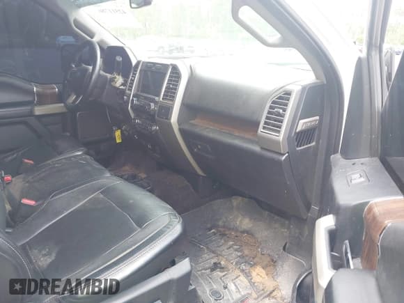 ✅ 2016 Ford F-150 XLT • VIN: 1FTEW1EF5GFB56324 • Лот: 42511786. Опубликован ранее на IAAI с пробегом 159 426 миль. Бесплатный доступ к архиву аукционных продаж из США и подробный отчёт об истории автомобиля на DreamBid. Изображение 5.