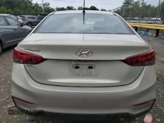 2020 Hyundai Accent SE z VIN 3KPC24A66LE112928, wystawiony jako Copart lot #57491184 z przebiegiem 80 043 mil mil oraz Szkoda całkowita • Salvage title. Historia ofert i sprzedaży dostępna na DreamBid. Obrazek 6.