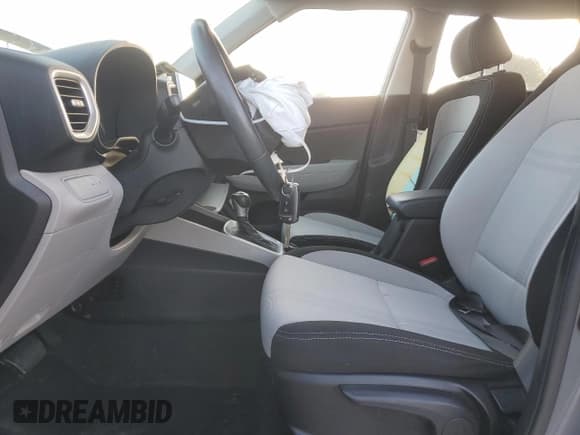 ✅ 2021 Hyundai Venue SEL • VIN: KMHRC8A34MU105902 • Lot: 51928975. Listed on Copart with 33,308 mi. Free auction sales archive from the USA and detailed vehicle history report at DreamBid. Image 7.