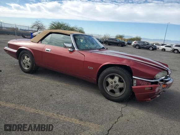 ✅ 1996 Jaguar XJS • VIN: SAJNX2740TC224170 • Lot: 92750825. Wystawiony na Copart z przebiegiem 67 204 mil. Bezpłatny archiwum sprzedaży aukcyjnych z USA i szczegółowy raport historii pojazdu na DreamBid. Zdjęcie 4.