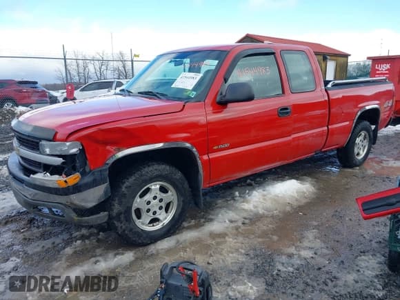 ✅ 2001 Chevrolet Silverado 1500 LS • VIN: 2GCEK19V211385829 • Lot: 41544983. Wystawiony na IAAI z przebiegiem 92 936 mil. Bezpłatny archiwum sprzedaży aukcyjnych z USA i szczegółowy raport historii pojazdu na DreamBid. Zdjęcie 2.