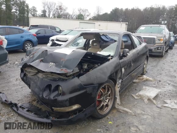 ✅ 1995 Acura Integra Sport LS • VIN: JH4DC4350SS002246 • Lot: 43812860. Listed on IAAI with 215,978 mi. Free auction sales archive from the USA and detailed vehicle history report at DreamBid. Image 2.