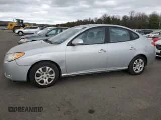 2010 Hyundai Elantra GLS z VIN KMHDU4AD2AU876900, wystawiony jako Copart lot #72846684 z przebiegiem 97 773 mil mil oraz Czysty tytuł • Clean title. Historia ofert i sprzedaży dostępna na DreamBid. Obrazek 1.