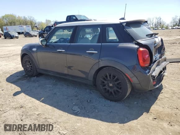 ✅ 2016 MINI Hardtop 4 Door S • VIN: WMWXU3C59G2D30262 • Lot: 52617105. Listed on Copart with 75,235 mi. Free auction sales archive from the USA and detailed vehicle history report at DreamBid. Image 2.
