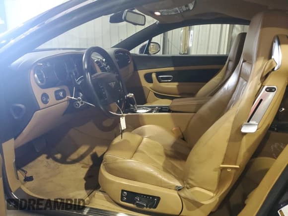 ✅ 2006 Bentley Continental GT GT • VIN: SCBCR63W56C033155 • Lot: 63028345. Wystawiony na Copart z przebiegiem 77 853 mil. Bezpłatny archiwum sprzedaży aukcyjnych z USA i szczegółowy raport historii pojazdu na DreamBid. Zdjęcie 7.