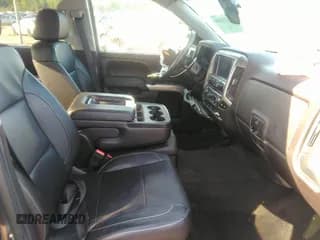 ✅ 2016 Chevrolet Silverado 1500 LT • VIN: 3GCUKREC5GG288672 • Lot: 43314900. Wystawiony na IAAI z przebiegiem 56 245 mil. Bezpłatny archiwum sprzedaży aukcyjnych z USA i szczegółowy raport historii pojazdu na DreamBid. Zdjęcie 5.