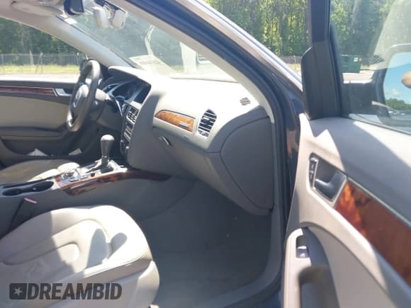 ✅ 2010 Audi A4 Premium Plus • VIN: WAUFFAFL2AN007906 • Лот: 42044009. Опубликован ранее на IAAI с пробегом 161 515 миль. Бесплатный доступ к архиву аукционных продаж из США и подробный отчёт об истории автомобиля на DreamBid. Изображение 5.