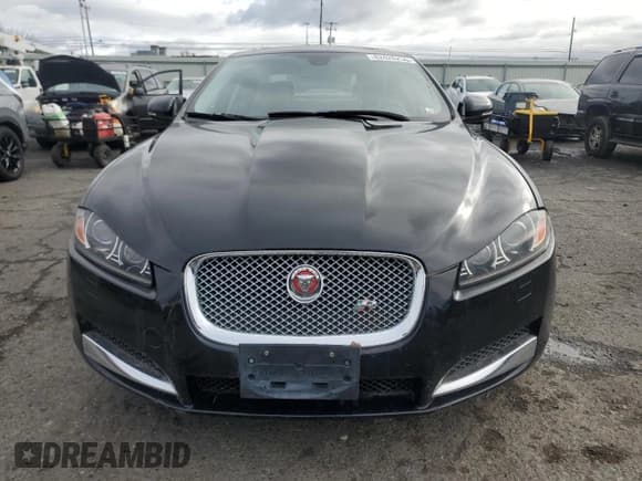 ✅ 2014 Jaguar XF SC • VIN: SAJWJ0EF1E8U14032 • Lot: 82426255. Listed on Copart with 98,353 mi. Free auction sales archive from the USA and detailed vehicle history report at DreamBid. Image 5.