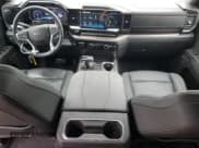 ✅ 2024 Chevrolet Silverado 1500 LT Trail Boss • VIN: 3GCUDFED0RG340195 • Lot: 57329115. Wystawiony na Copart z przebiegiem 6 440 mil. Bezpłatny archiwum sprzedaży aukcyjnych z USA i szczegółowy raport historii pojazdu na DreamBid. Zdjęcie 8.