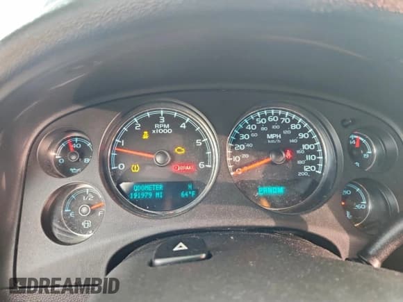 ✅ 2014 Chevrolet Tahoe LS • VIN: 1GNSCAE05ER186613 • Lot: 93257975. Wystawiony na Copart z przebiegiem 191 979 mil. Bezpłatny archiwum sprzedaży aukcyjnych z USA i szczegółowy raport historii pojazdu na DreamBid. Zdjęcie 9.