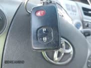 ✅ 2015 Toyota Prius Two • VIN: JTDZN3EUXFJ034701 • Лот: 41175634. Опубликован ранее на IAAI с пробегом Не указан. Бесплатный доступ к архиву аукционных продаж из США и подробный отчёт об истории автомобиля на DreamBid. Изображение 11.