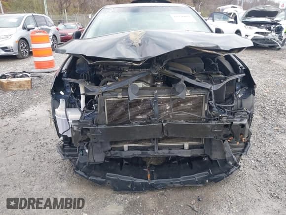 ✅ 2017 Toyota Camry XLE • VIN: 4T1BF1FK2HU677914 • Lot: 43726803. Wystawiony na IAAI z przebiegiem 171 957 mil. Bezpłatny archiwum sprzedaży aukcyjnych z USA i szczegółowy raport historii pojazdu na DreamBid. Zdjęcie 6.