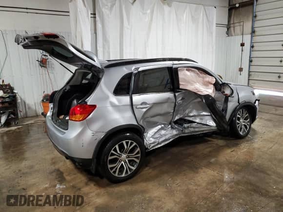 2017 Mitsubishi Outlander SEL с VIN JA4AP4AW3HZ021145, выставлен на аукционе Copart как лот 42053615 с пробегом 153 758 миль миль и Списание • Salvage title. История ставок и продаж доступна на DreamBid. Изображение 3.