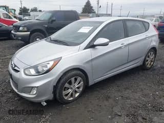 ✅ 2012 Hyundai Accent SE • VIN: KMHCU5AE7CU006010 • Лот: 43610200. Опубликован ранее на IAAI с пробегом 134 292 миль. Бесплатный доступ к архиву аукционных продаж из США и подробный отчёт об истории автомобиля на DreamBid. Изображение 2.