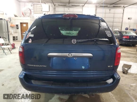 ✅ 2001 Chrysler Town & Country EX • VIN: 2C4GP74LX1R294828 • Лот: 47598795. Опубликован ранее на Copart с пробегом 214 874 миль. Бесплатный доступ к архиву аукционных продаж из США и подробный отчёт об истории автомобиля на DreamBid. Изображение 6.