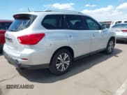 ✅ 2018 Nissan Pathfinder SL • VIN: 5N1DR2MMXJC611696 • Лот: 43211165. Опубликован ранее на IAAI с пробегом 74 015 миль. Бесплатный доступ к архиву аукционных продаж из США и подробный отчёт об истории автомобиля на DreamBid. Изображение 4.