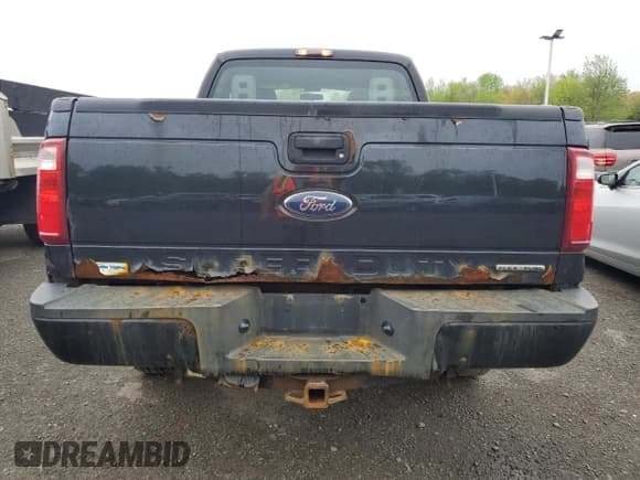 ✅ 2014 Ford F-250 XL • VIN: 1FT7X2B65EEA29317 • Lot: 56295505. Listed on Copart with 218,107 mi. Free auction sales archive from the USA and detailed vehicle history report at DreamBid. Image 6.