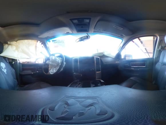 ✅ 2009 Dodge 1500 Laramie • VIN: 1D3HV13TX9J519720 • Lot: 42055968. Wystawiony na IAAI z przebiegiem 190 226 mil. Bezpłatny archiwum sprzedaży aukcyjnych z USA i szczegółowy raport historii pojazdu na DreamBid. Zdjęcie 18.