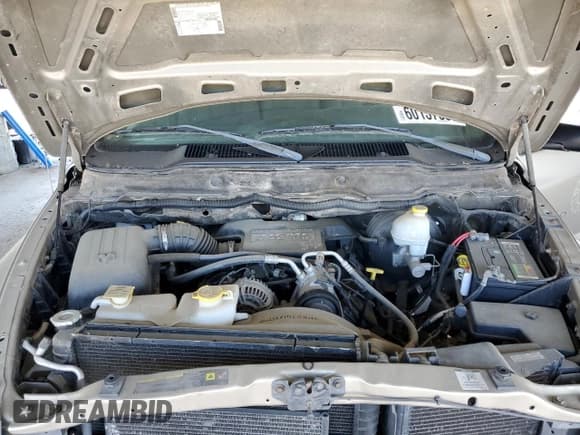 ✅ 2005 Dodge 2500 ST • VIN: 3D7KS26D15G806379 • Lot: 60137585. Wystawiony na Copart z przebiegiem 122 103 mil. Bezpłatny archiwum sprzedaży aukcyjnych z USA i szczegółowy raport historii pojazdu na DreamBid. Zdjęcie 11.