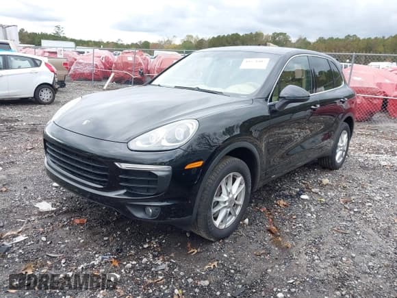 ✅ 2016 Porsche Cayenne • VIN: WP1AA2A22GLA08072 • Lot: 43574407. Wystawiony na IAAI z przebiegiem 139 768 mil. Bezpłatny archiwum sprzedaży aukcyjnych z USA i szczegółowy raport historii pojazdu na DreamBid. Zdjęcie 17.