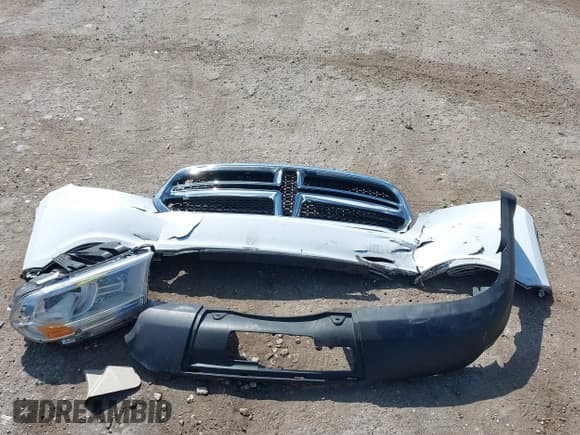 ✅ 2015 Dodge Durango SXT • VIN: 1C4RDHAG7FC169526 • Lot: 41802820. Wystawiony na IAAI z przebiegiem 210 700 mil. Bezpłatny archiwum sprzedaży aukcyjnych z USA i szczegółowy raport historii pojazdu na DreamBid. Zdjęcie 12.