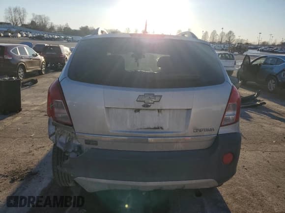 ✅ 2013 Chevrolet Captiva Sport LS • VIN: 3GNAL2EK0DS592443 • Lot: 42795215. Wystawiony na Copart z przebiegiem 84 099 mil. Bezpłatny archiwum sprzedaży aukcyjnych z USA i szczegółowy raport historii pojazdu na DreamBid. Zdjęcie 6.